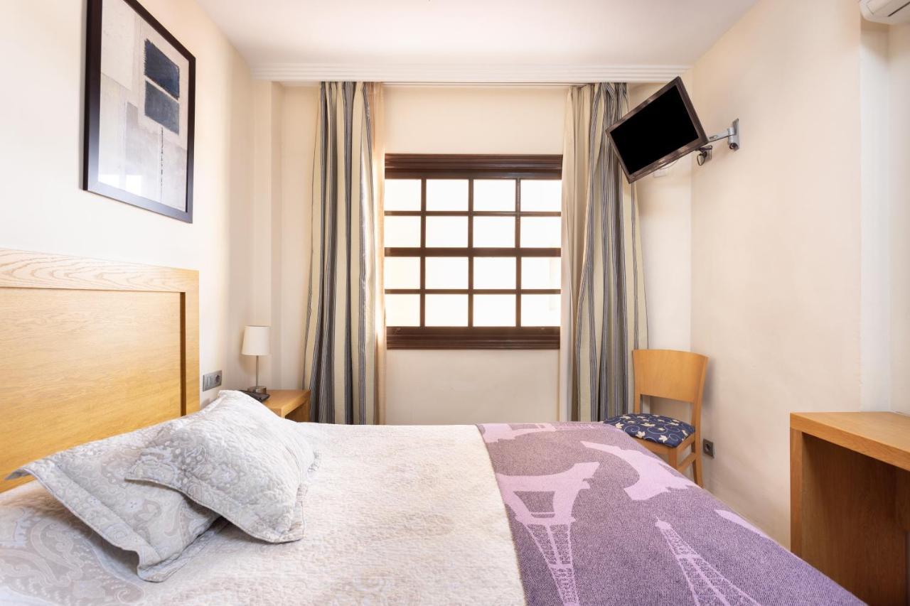 Oceanfront Tenerife South Albatros 125 Apartment *